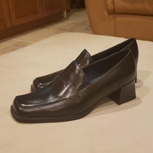 Crazy Horse Liz Claiborne Black Leather Heels NEW